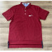 Polos classiques pour hommes.